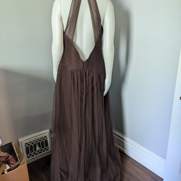 Formal gown - Picture 3 of 10